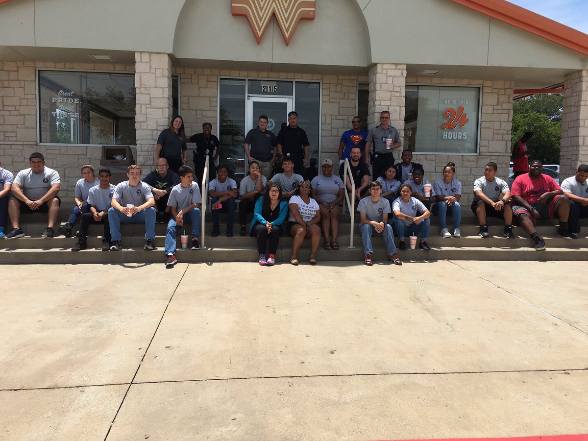 HPD_Explorers's tweet photo. We are off to state competition!!! Thanks to @whataburger for providing lunch as we travel to #tleeaa in Arlington #HPDExplorers https://t.co/VLRI3QiQR7