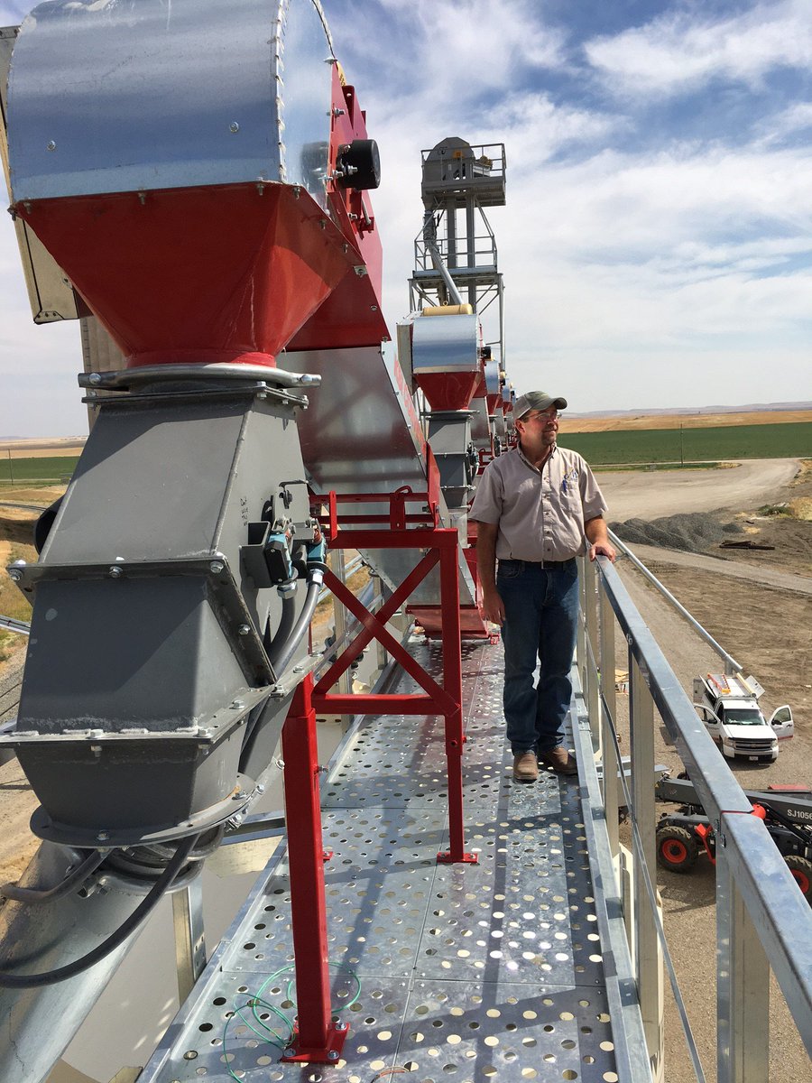 Are you ready for some pulse crops?!?!!? 

Our pulse crop expert Jeff Winkler is, and our brand new plant almost is, too! #FIREDUP