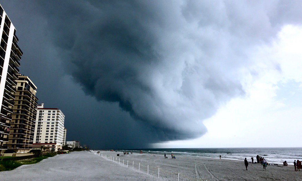 GaughanRogue's tweet photo. One and done storms for #JaxBeach. Looking drier for #Friday @wjxt4 @PaulFox13 @spann thanks to DonRon @StormPins https://t.co/7yoRajLxwS