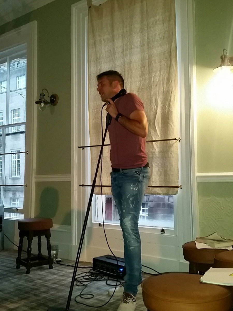 cllrPeterKelly's tweet photo. Light and Dark : @JimBayes stand up @PrestonTringe in @GuildAleHouse https://t.co/tzgxvFM2vc