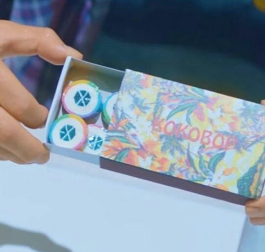 minseokanalha's tweet photo. Olha os docinhos em homenagem a kokobop PQ NÃO TEM ISSO AQUI NA MINHA CIDADE??? EU TO-   #EXO https://t.co/y3oUE2S7ky