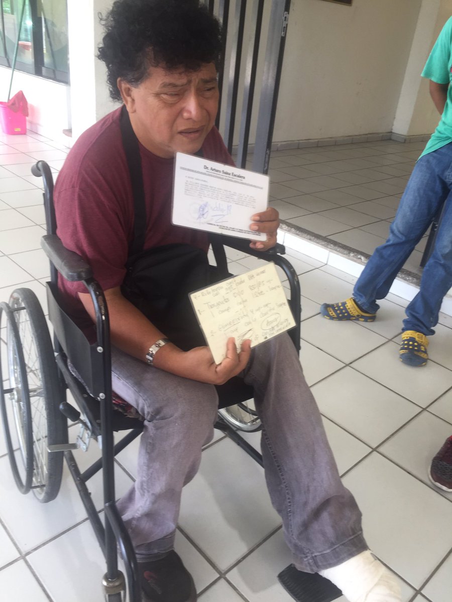 EnfoqueJarocho's tweet photo. PORTEÑO REQUIERE DE TU AYUDA; NECESITA PAGAR UNA OPERACIÓN DE OJOS QUE LO AYUDARA A SEGUIR VIENDO 
https://t.co/lscJNFPfcG
#Coatzacoalcos https://t.co/UE7WcffbNO