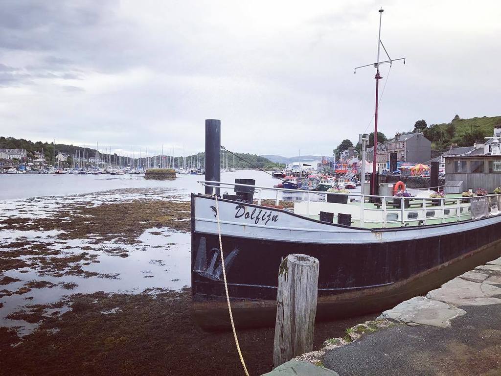 waterrat77's tweet photo. #adventurecafe and tonight Tarbet https://t.co/TpWZPHVBXf https://t.co/ckUBNGVdj0