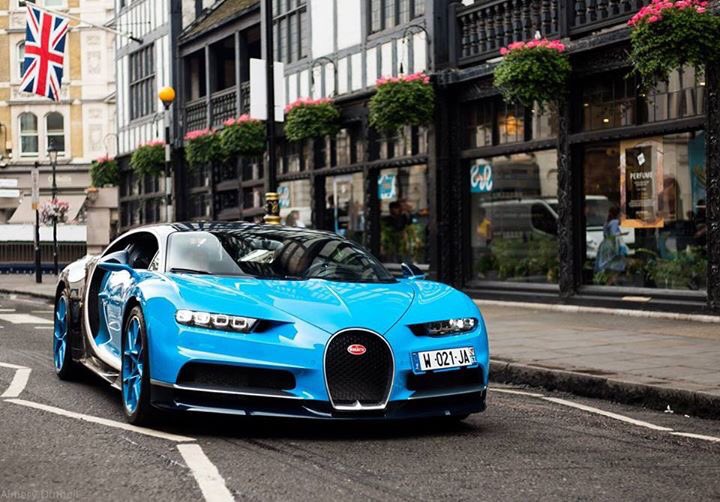 The factory Bugatti Chiron in London‼️