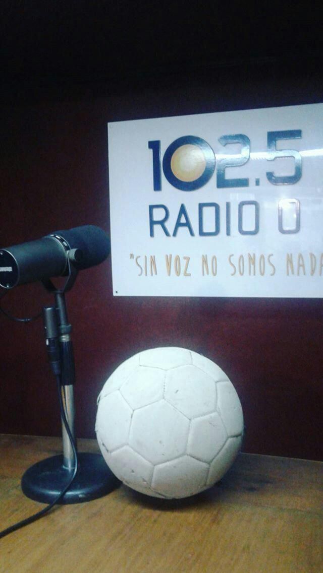 DefinimosBRC's tweet photo. En minutos estamos al aire por @RadioO1025 con toda la información del #Deporte 
https://t.co/lH0o6wPByn https://t.co/0hUL48yajP