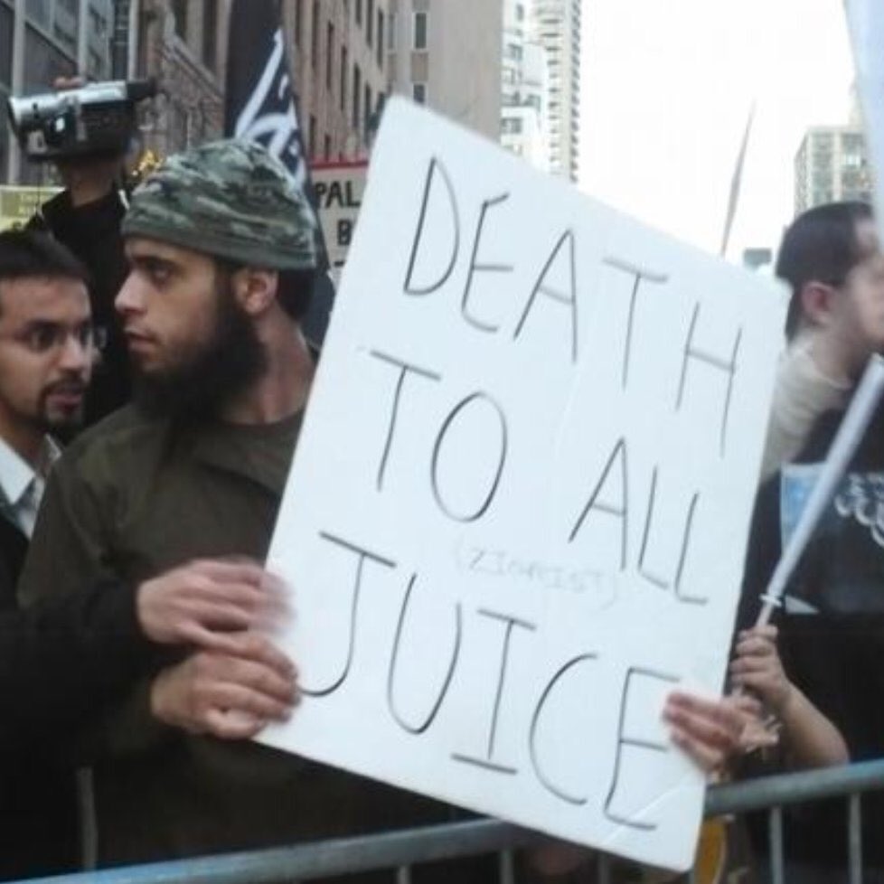 therealmissjo's tweet photo. What was that about IQs being lower due to inbreeding? Don't you know I have a penchant for juice?!! #deleteislam #muslim https://t.co/Kx6x9RgL1Q