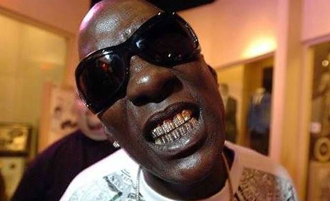 MikeytotheP's tweet photo. @MrCrunchyBlack  of #Three6Mafia will be partyin' with us TONIGHT for #GinAndJokes at @TrophyRoomCHI! https://t.co/4xm7lERSmR https://t.co/FH330CLm6o