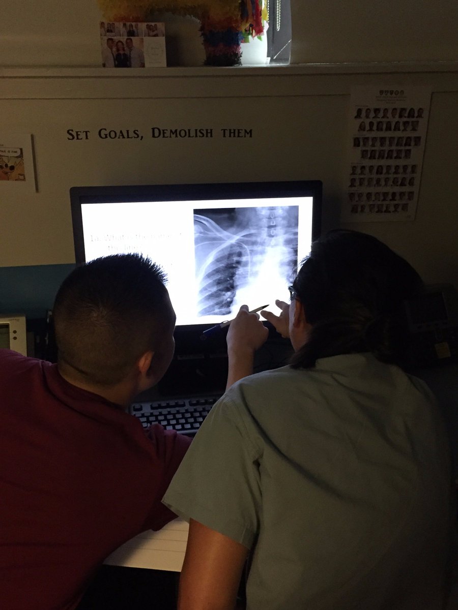 EMRES_MGHBWH's tweet image. Dark room diagnosis #InternBootCamp