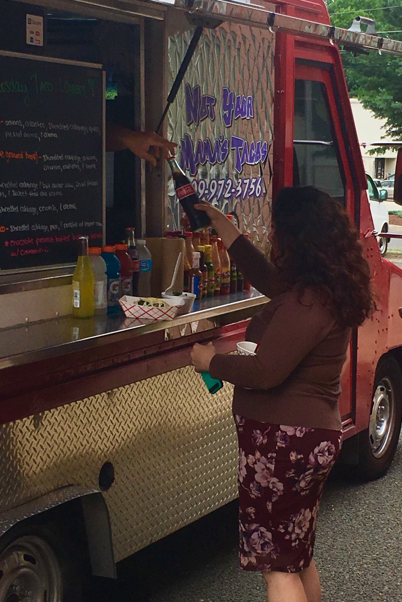 ScientificSch's tweet photo. Muchas gracias @Noturmamastacos Tacos were amazing! enjoyed our fifth food truck of the summer today #greatplacetowork #nationalnewjerseyday https://t.co/8RwlMkdwZc