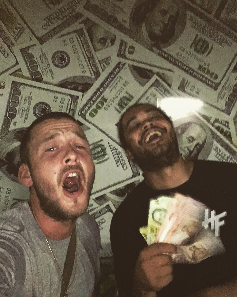 DirtyDikeSMB's tweet photo. WE JUST WON THE LOTTO!!!! https://t.co/QLArRnfWcx