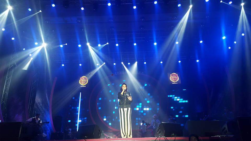 TheDivaSC's tweet photo. @SunidhiChauhan5 performing live in Dhaka. https://t.co/g9MRvsRuU6