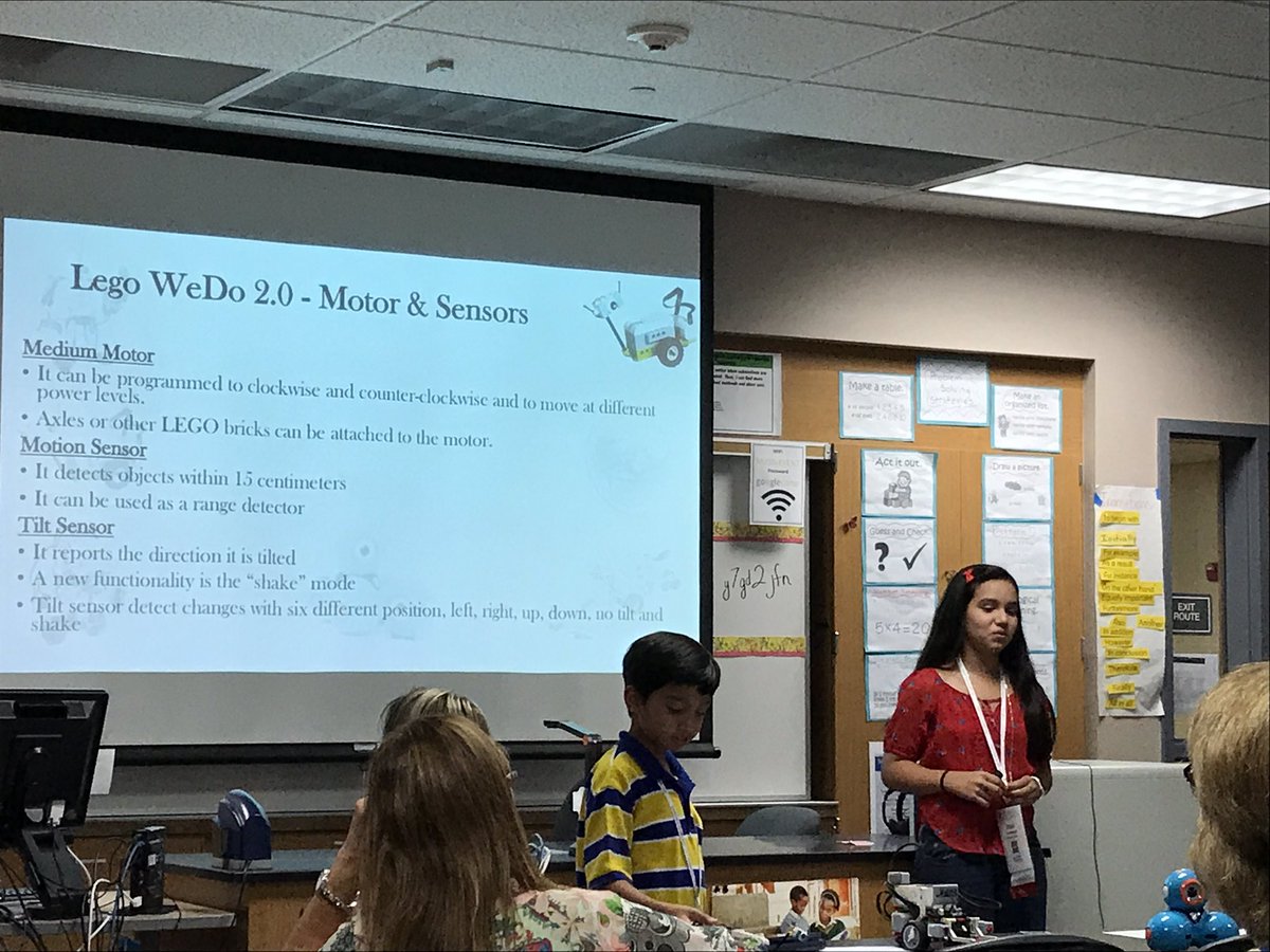 rocha3cnj's tweet photo. Our amazing teachers for this session. #ieGoogleCamp https://t.co/m8WAKKHOWz