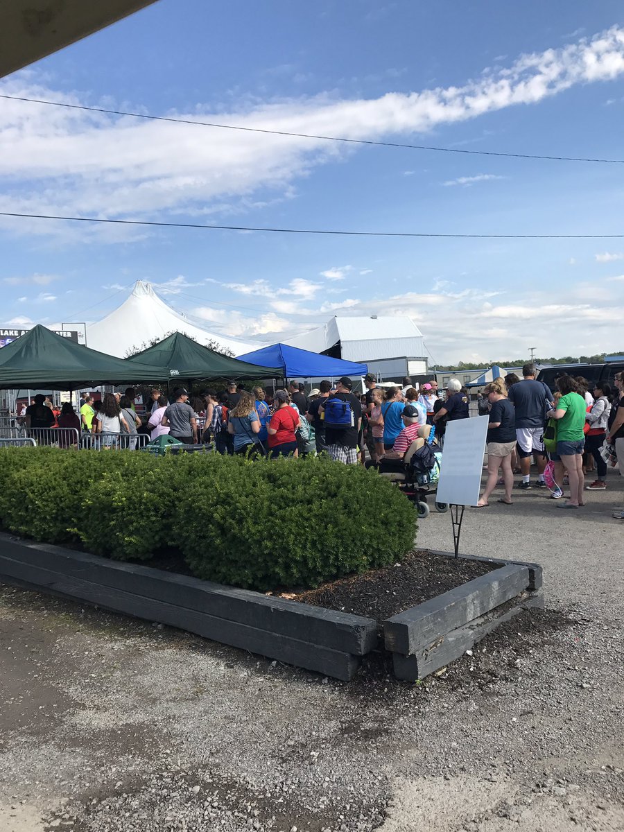 KingdomBound's tweet image. Gates are open!! Here&apos;s to another great night!! #KBNOW #KB2015