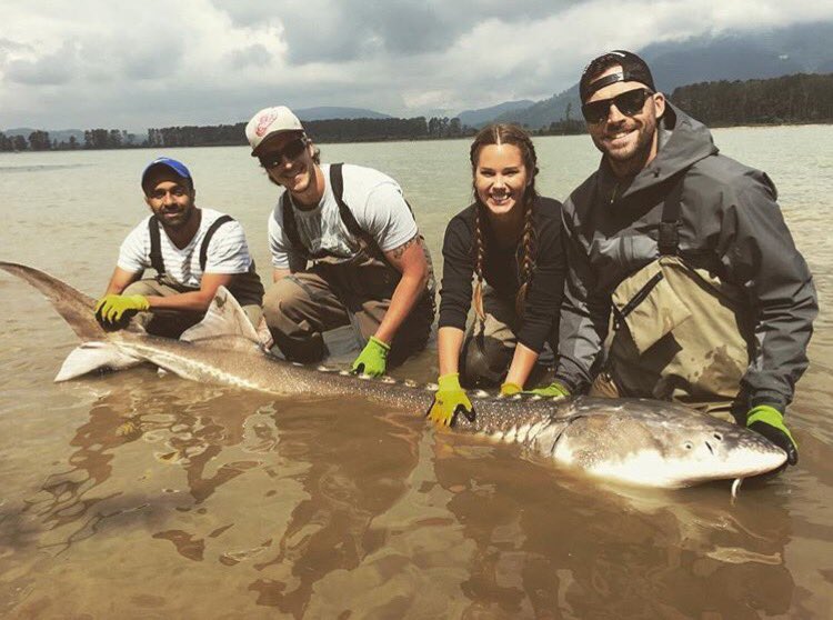 Canucks's tweet photo. What's @Guddy44 been up to? "Summer program for wrist strengthening, fight a damn dinosaur! What a great day on the Fraser #explorebc" 😱🎣😱 https://t.co/DS6OgLYNXX