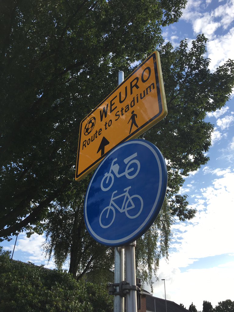robinHEG's tweet photo. That is the most fun I've ever had walking/cycling to a match! The Fan Walk #Tilburg #HatsOff #ActiveMatchApp @UEFAWomensEURO @healthystadia https://t.co/pLC64fGGnN