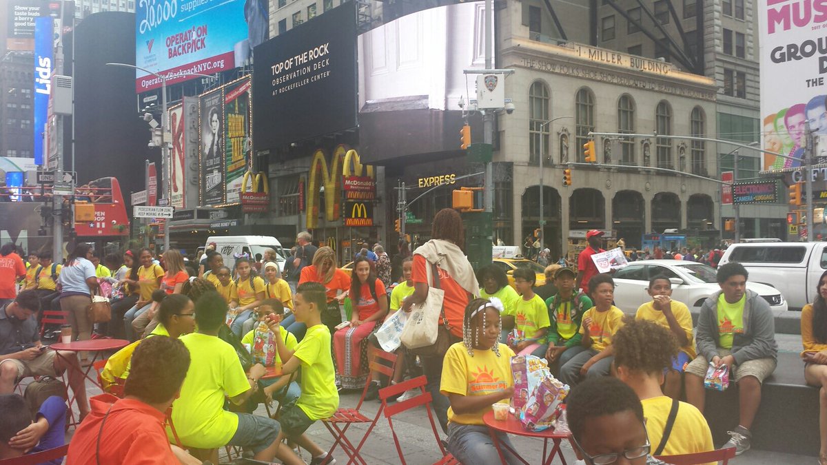McK_SummerPlus's tweet photo. Trip to #MadameTussaud!  #waxmuseum #musem #NPS #NPSELT  #Newark #NJ #NewJersey #SummerFun  #ELT #keepkidslearning
@ELT_Newark https://t.co/akA4l30ruT