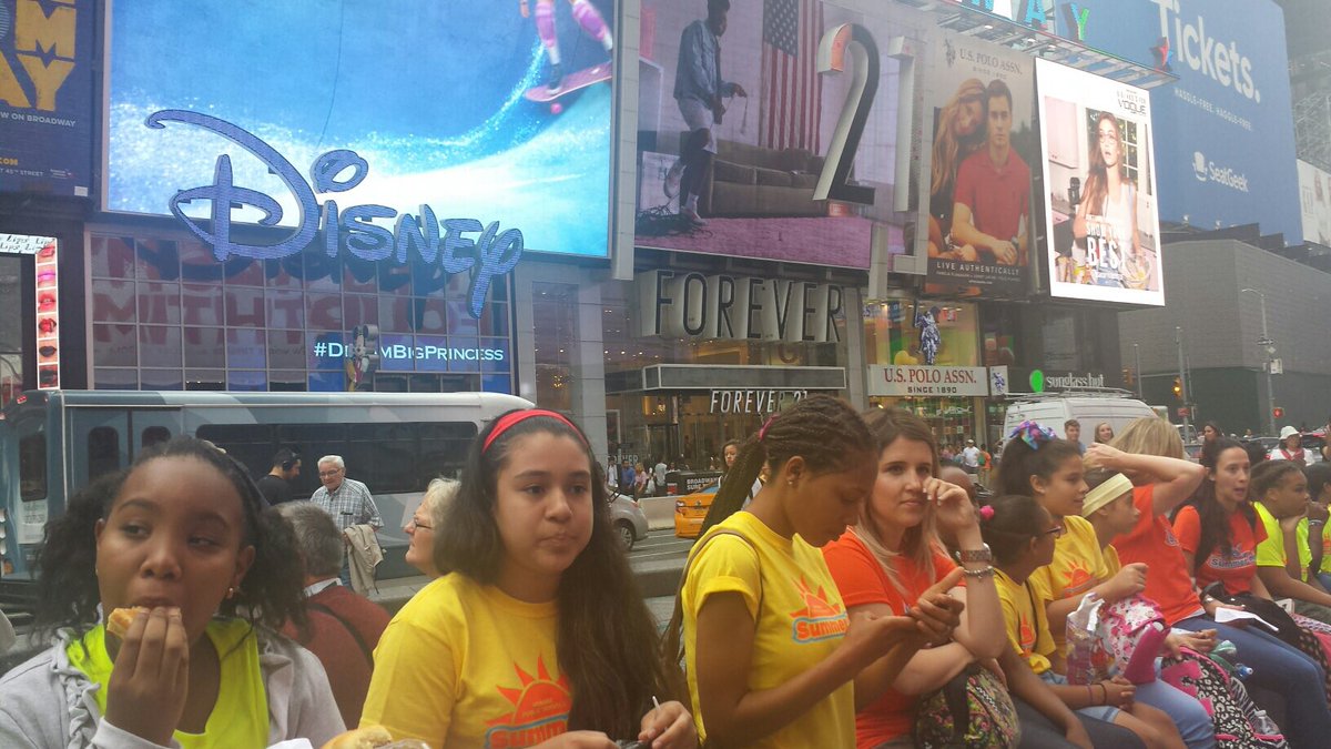 McK_SummerPlus's tweet photo. Trip to #MadameTussaud!  #waxmuseum #musem #NPS #NPSELT  #Newark #NJ #NewJersey #SummerFun  #ELT #keepkidslearning
@ELT_Newark https://t.co/akA4l30ruT
