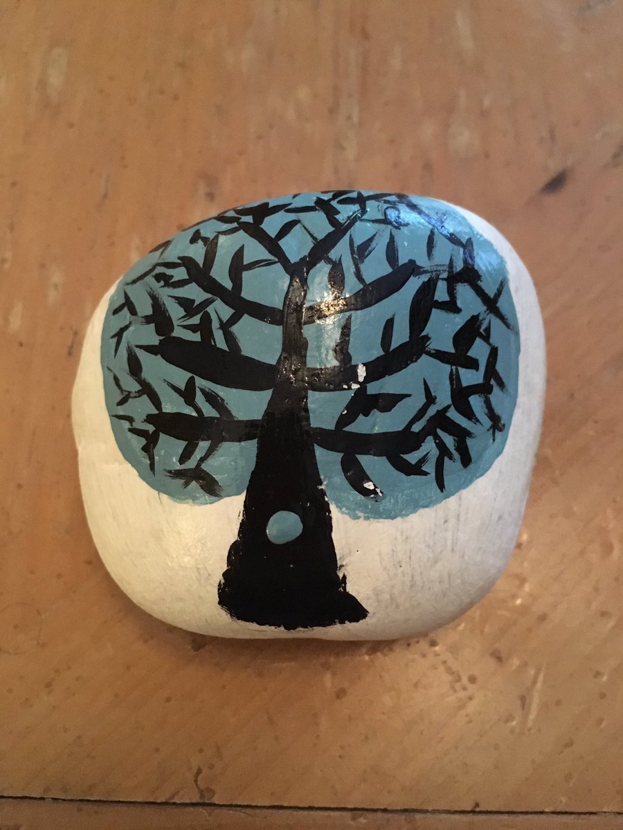 Jprocks2017's tweet image. Hidden at Target in Harvey on an outside bench. Please post to our Facebook page Jefferson Parish Rocks #jprocks  #harvey @harvey