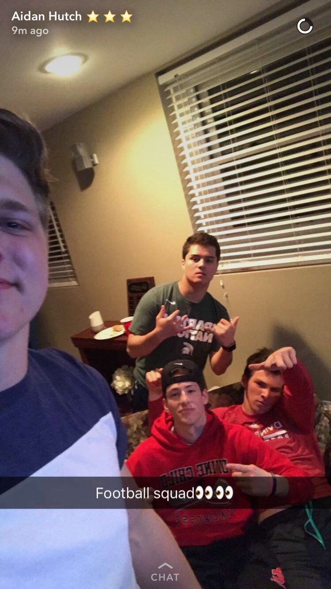 day_gma's tweet photo. Happy birthday Robby missed you this morning 💍@rob_barnes_16 https://t.co/6OL01XWojx