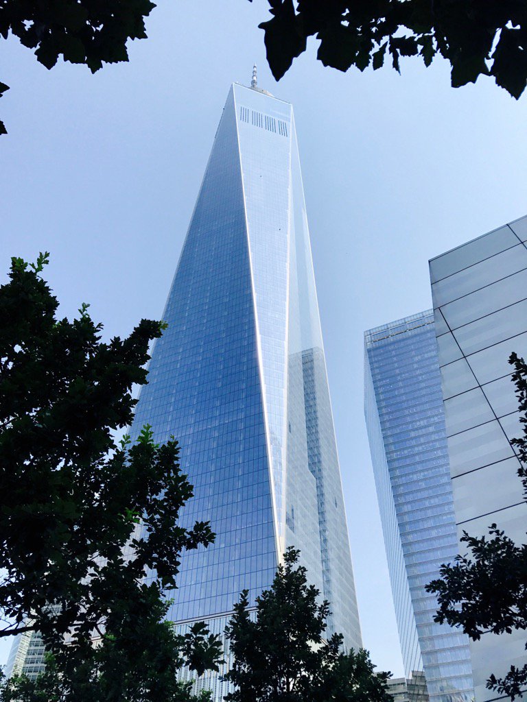FanciLuxBlogger's tweet photo. Visited the #OneWorldTradeCenter in #NY. Stellar view but $70 (35. Ea.) for "tour" is steep. #TravelBlogger #NewYork https://t.co/dlhORc2Csq