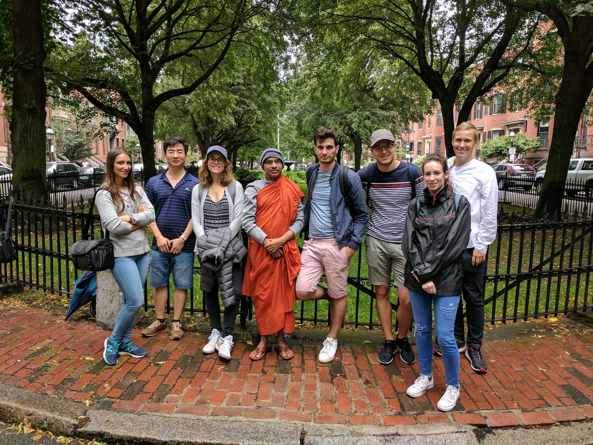 bostonhostel's tweet photo. Thanks to all who came out for the #SouthEnd & #BayVillage tour! #WhyWeHostel https://t.co/bmHAWQSbDY