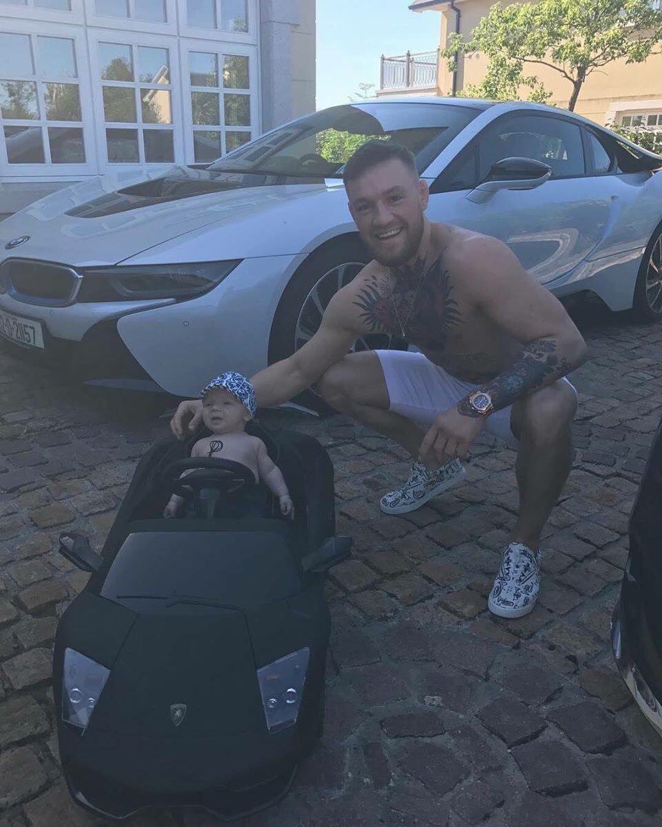 DionneBasra's tweet photo. Canny fucking believe I thought Connor Mcgregor's baby was Cash, Chris and Liv's doll from love island 😩😩😩😩 https://t.co/S7nXFLOXhf