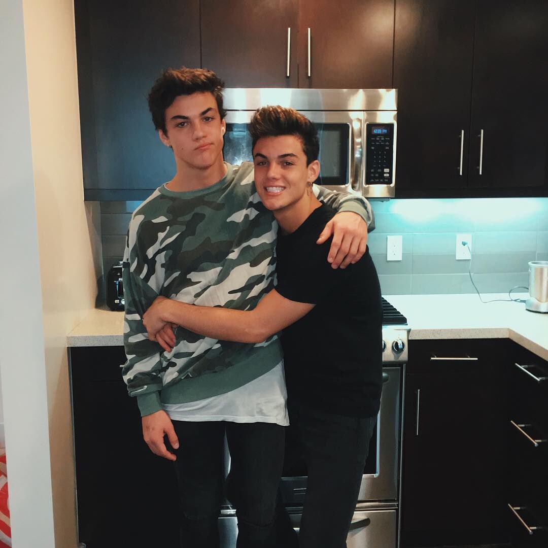 vortexdolan's tweet image. After watching their new video would you rather: Give them a huge hug or give them a huge hug😩😩