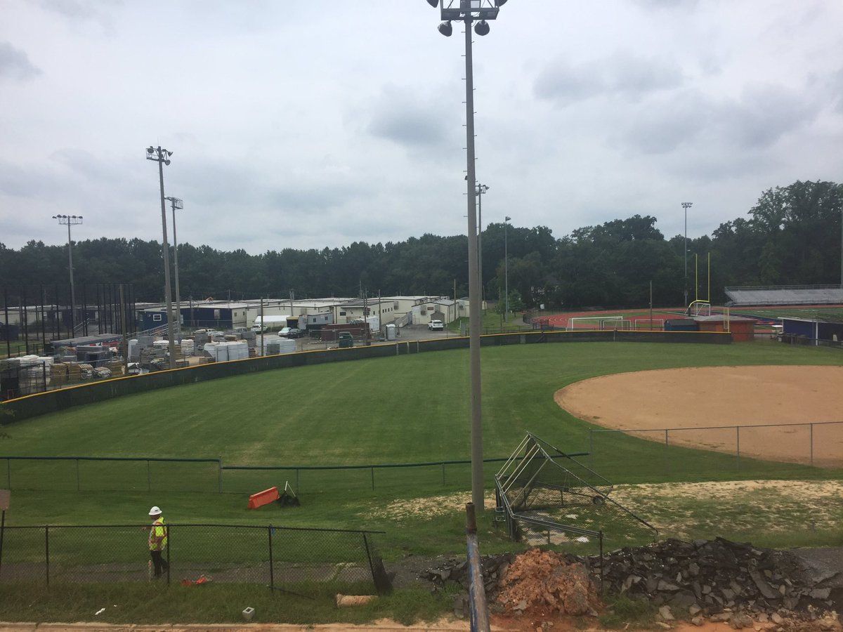 Region4FCPS's tweet photo. WSHS reno is on schedule! #beautifulbuilding #awesomelearningenvironment https://t.co/VEFL43fhr4