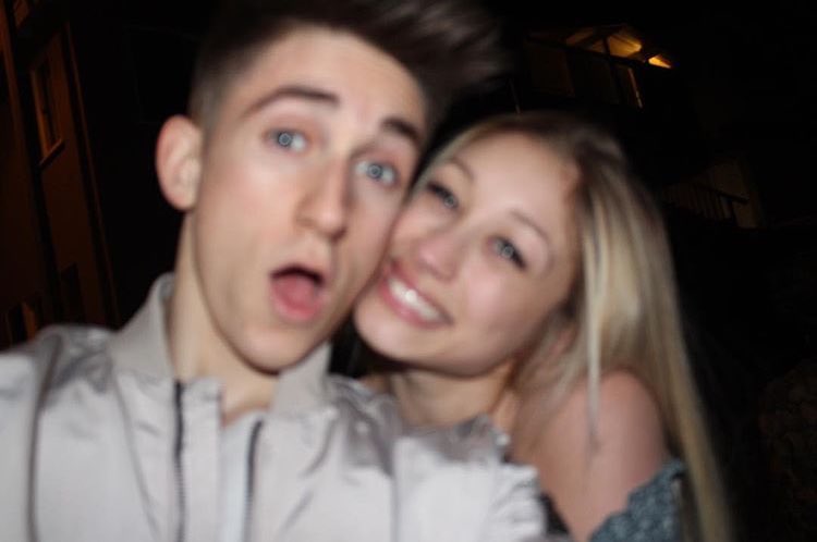 briarnoletil's tweet photo. This picture is so BLURRY but it's so CLEAR that they love each other❤ happy birthday ballerino!! @myleserlick @briarnolet https://t.co/QnpWIAM2LA