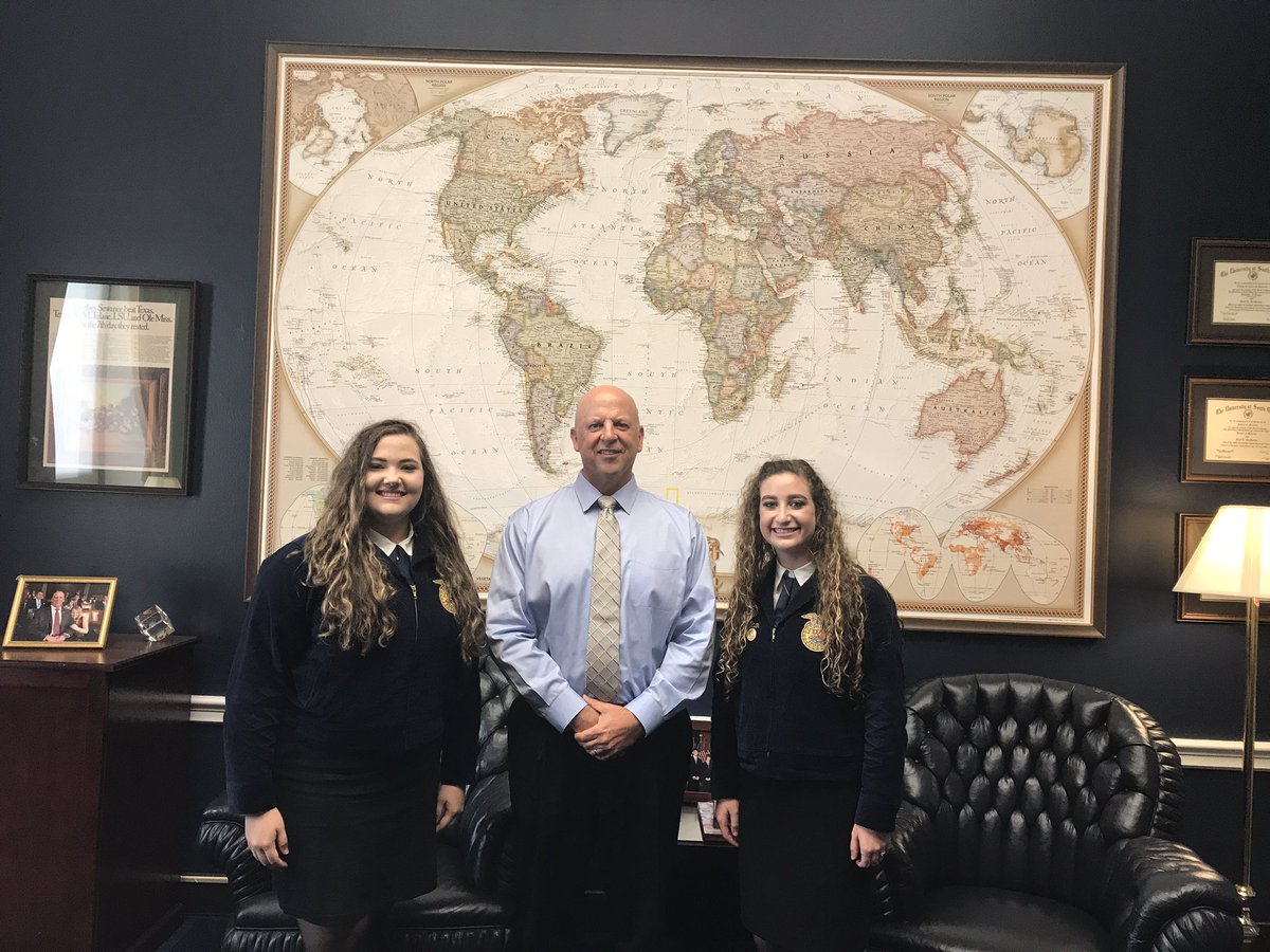 MeigsFFA's tweet photo. Thank you @TNFarmBureau for making meeting Congressman @DesJarlaisTN04 possible! We are thankful for the work his team does. https://t.co/llb8UEJEUQ