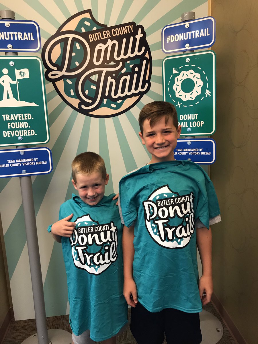 MomSara2boys's tweet photo. @kbholstein ๐ฉWe finished the donut trail today. ๐ฉ #funstuff #donutshop #dogcopilot #makingmemoriestogether https://t.co/46tOjZO7Zh