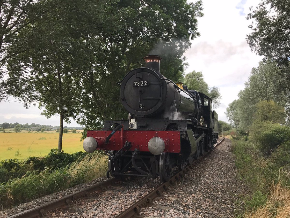Foxy7822's tweet photo. #Foxback, the old girl is back in action at the K&amp;ESR, fingers crossed for the coming days trials! https://t.co/IZgLQxZpM7