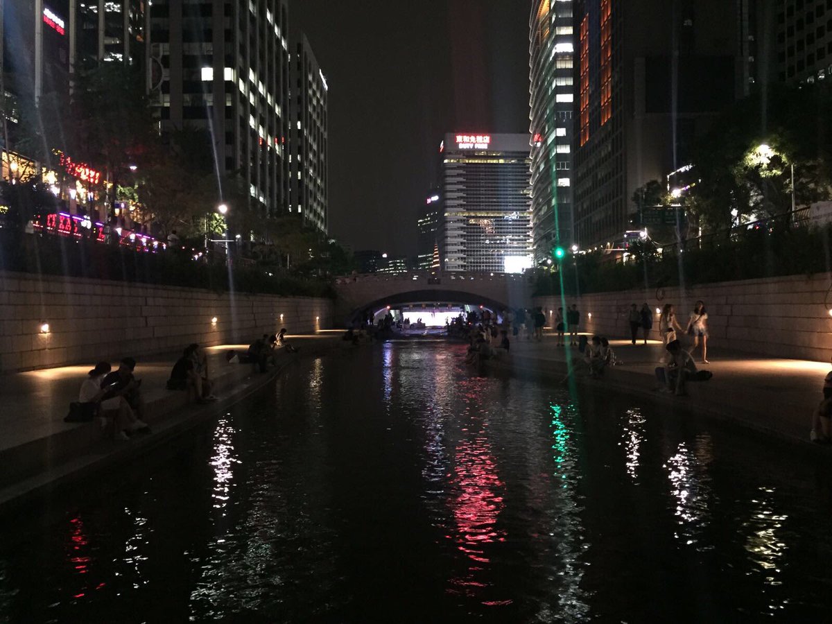 journo_ing's tweet photo. #CheonggyecheonStream #Cheonggyecheon #Jonggak #Seoul #SummerInSeoul #SummerInSouthKorea #🇰🇷 #서울 #대한민국 (2/2) https://t.co/F4gNtAj2sa