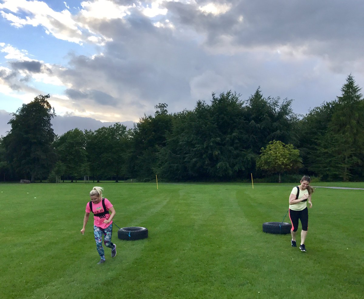 SmartHealthFit's tweet photo. Tyre pulling at bootcamp tonight! 💪🏻 #quadburner #gohardorgohome #beastmodeon https://t.co/u8ZIufNaCW