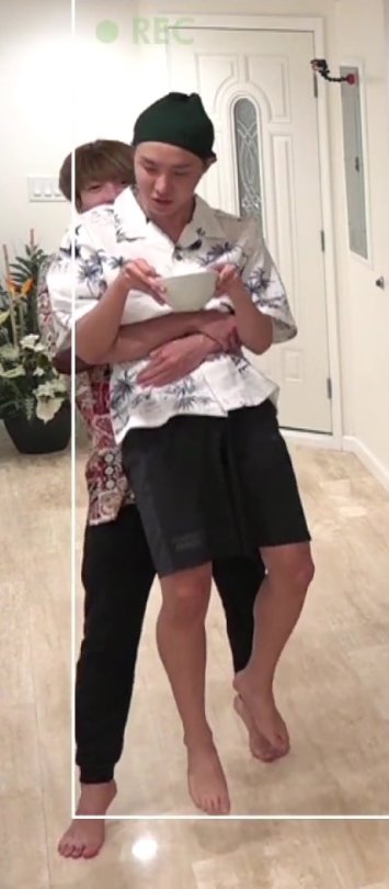 kchrnk's tweet image. Фея тежелой атлетики Чон Чонгук