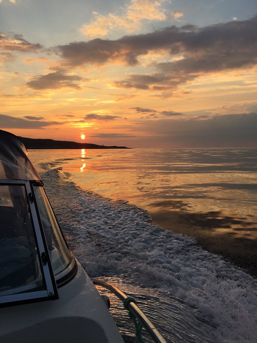 Linda_79's tweet photo. Nord Norge❤️ #landegode #bodøivinden #visitnorway #visitbodo #midnightsun https://t.co/r4TcqI6r8r