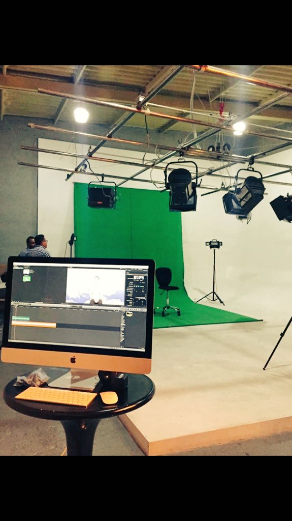 Fade In Produccion tweet media