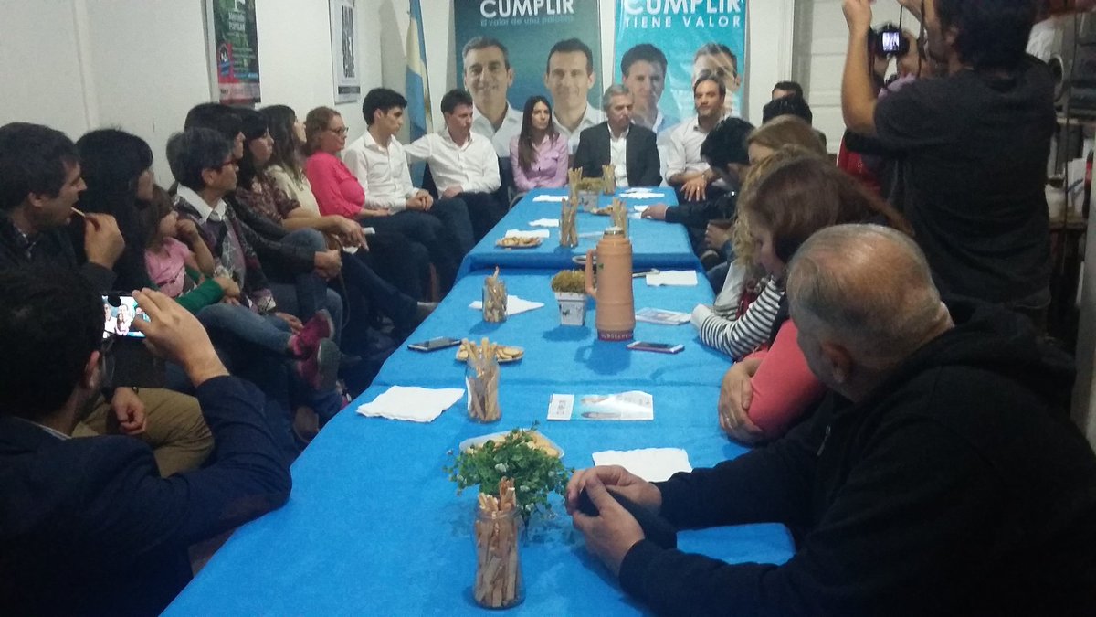 cjlencinas's tweet photo. #AHORA @alferdez con los candidatos de @RandazzoF en La Plata #Lista4  @gjustochaves @MartelliFede @RandazzoBruno @AlferdezPRENSA @natdesOK https://t.co/w4nwTplaHm