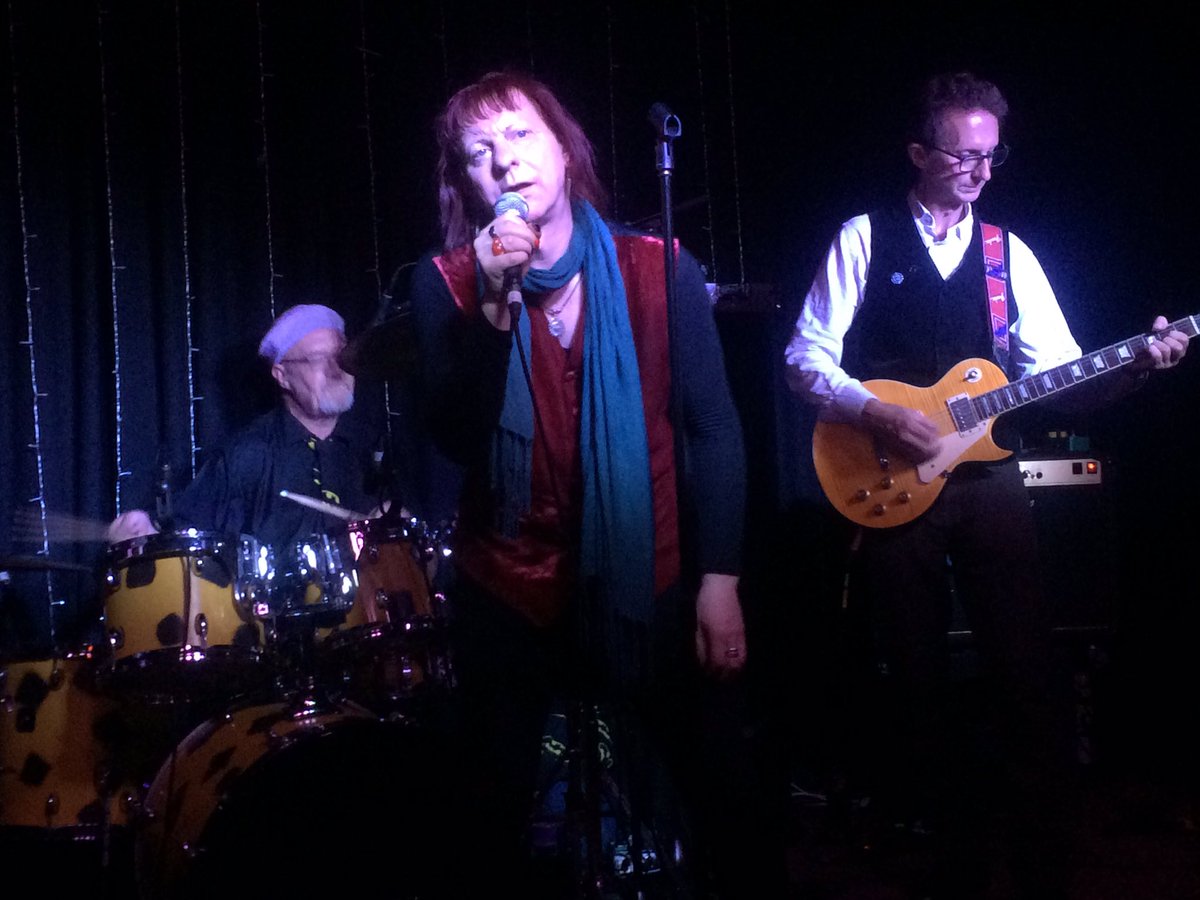 Two of my fave songs about launderettes from I, Ludicrous &amp; The Shapes this evening. Another fab @spinningchilli event.