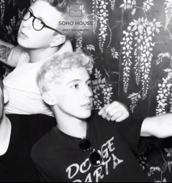 loveIydoubt's tweet photo. just two blonde boys hanging out making my 2013 troyler heart happy for the first time in years https://t.co/J5tAIvqjaI