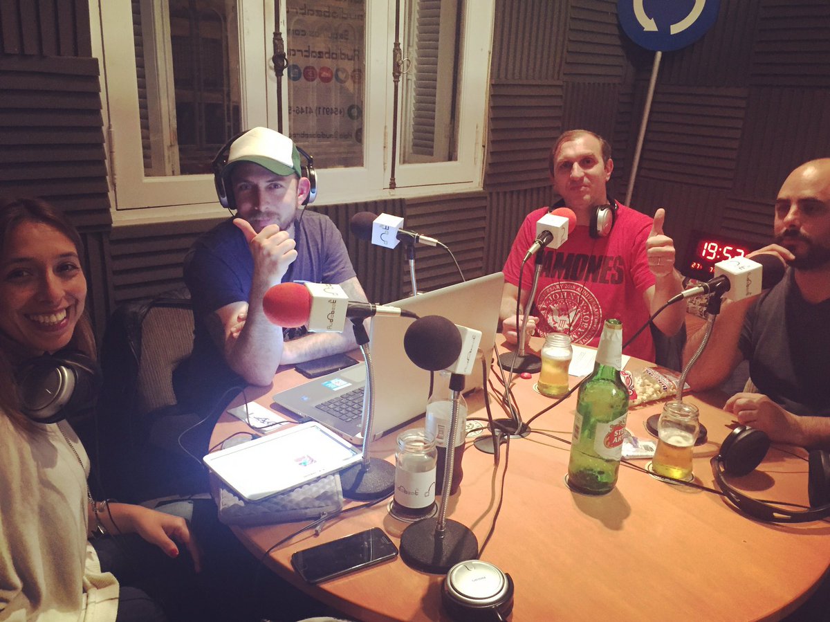 audiobeatradio's tweet photo. Tremendo programa de @hnvradio. A 220v desde el minuto 0 😮

https://t.co/5y57NL8KPm https://t.co/JGawwPcEyJ