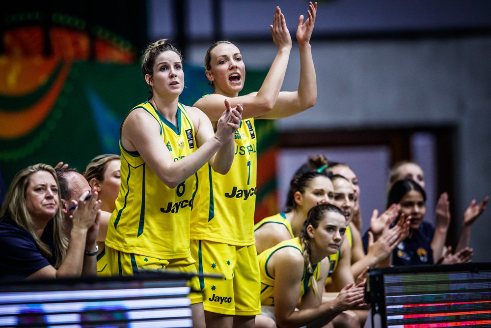 MelbUnited's tweet photo. S/O to the #AussieOpals (especially our Vic girls) who qualified for the FIBA World Cup last night.
Doin' us proud! 🇦🇺 https://t.co/Og9E8sa3Ut