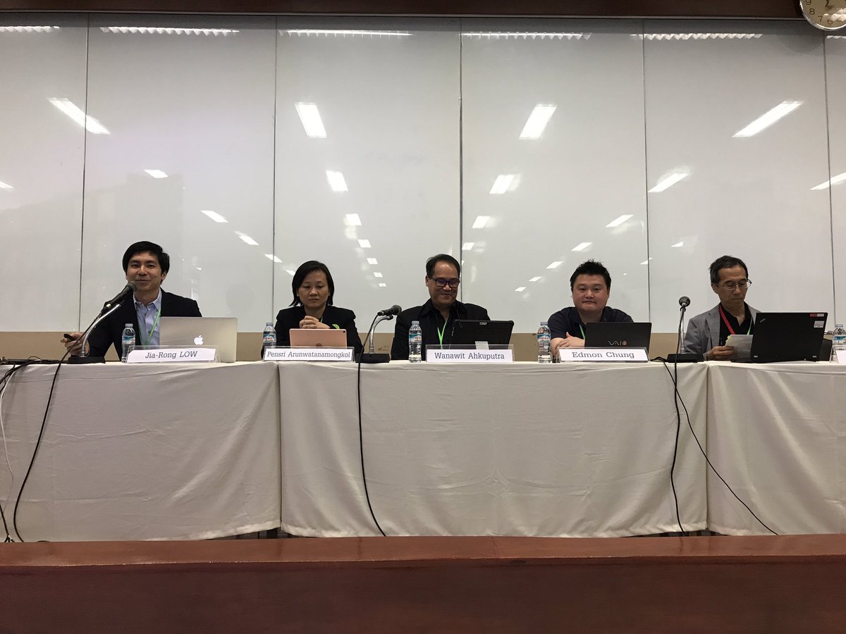 JoyceChenHH's tweet photo. @jia_rong_low introduces DNS &amp; #IDN at #APrIGf2017 #ICANN join us now! https://t.co/pFx40IZM2n
