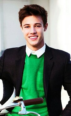 MatosaurioEsp's tweet photo. Like when you have a really perfect smile... 😍😍💕💗 #camerondallas #perfectboy #LOVER #magconfamily #Smilecameron https://t.co/yTGbOVgqMd