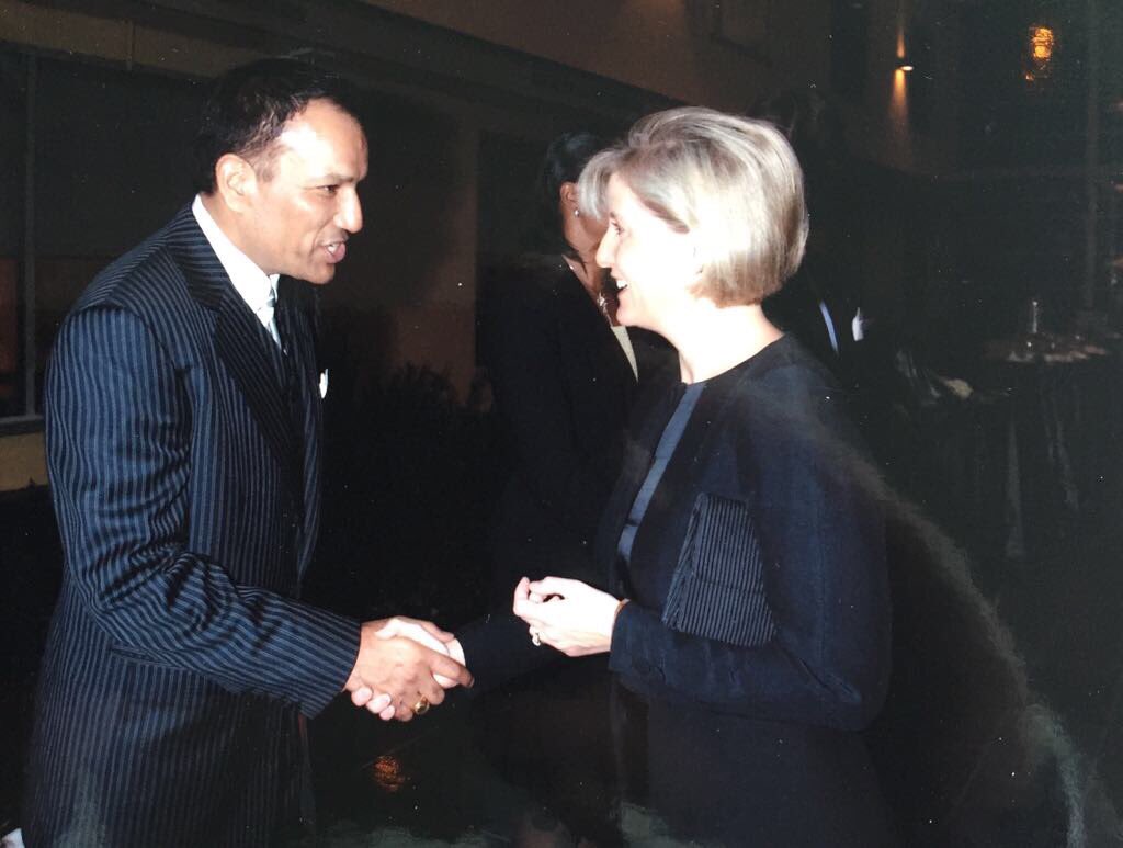 vijaykanwar17's tweet photo. #Tbt to  meeting princess Sophie of England  at the  inauguration of the cardiology wing at Toronto General Hospital. #Cardiology #Hospital https://t.co/XA7WuIhgdL
