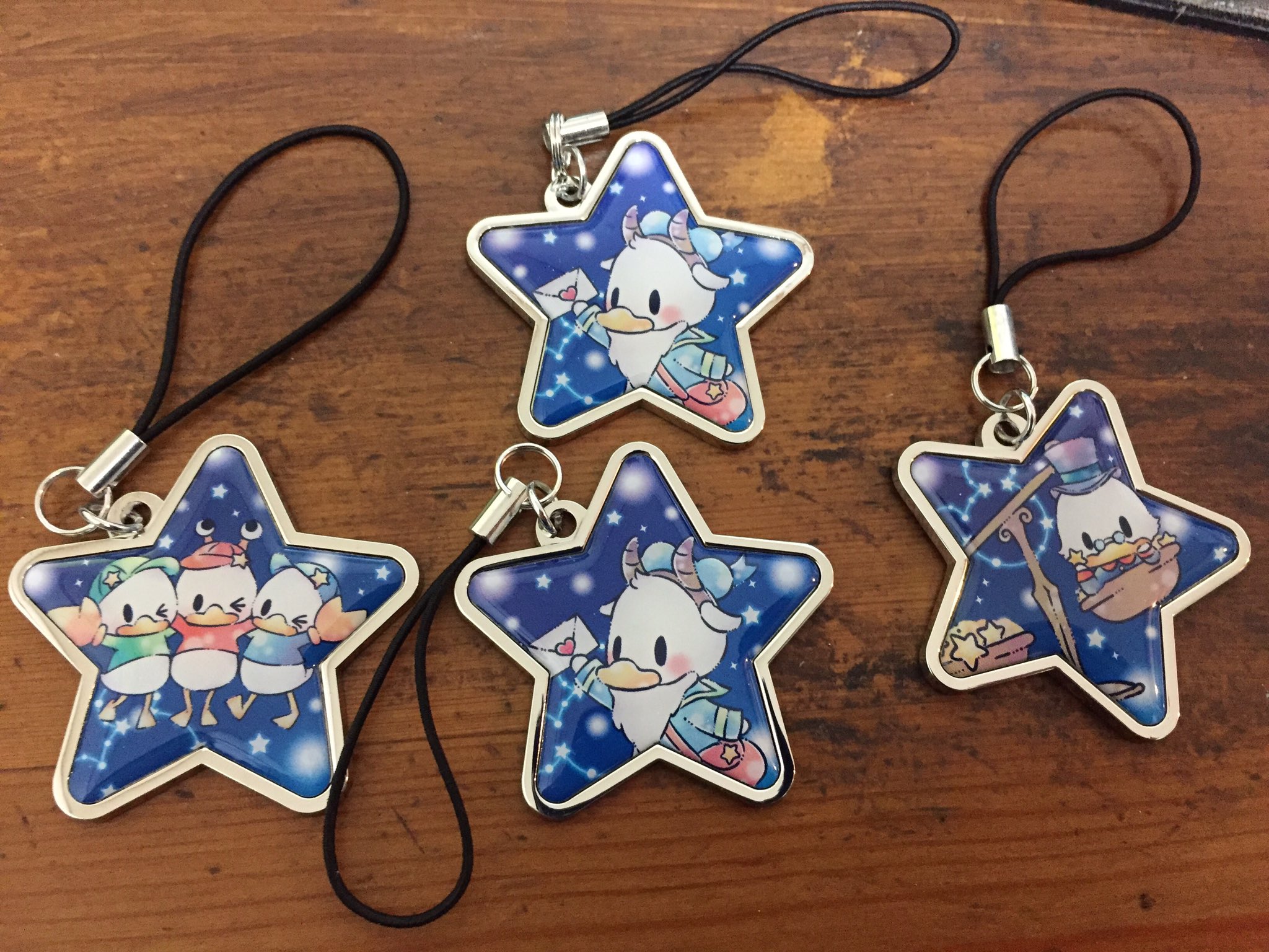 あらた Stitch໒ ﾟ お取引 交換 お譲り ディズニーストア シークレットストラップ 星座 12星座 条件が変わりましたので再度募集させていただきます 出 三つ子 ドナルド 2 スクルージ 求 スティッチ エンジェル 300円 お譲りは舞浜お手渡しのみです