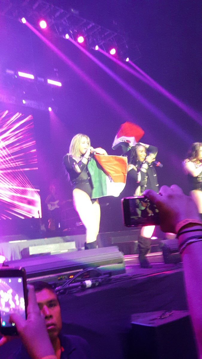 Uriel_Katycat's tweet photo. La mejor experiencia que eh tenido 😍😭👍las amo chicas ! En MÉXICO 🇲🇽 #5yearsofFithHarmony @FifthHarmony @AllyBrooke @LaurenJauregui https://t.co/aB9LvCUAn1