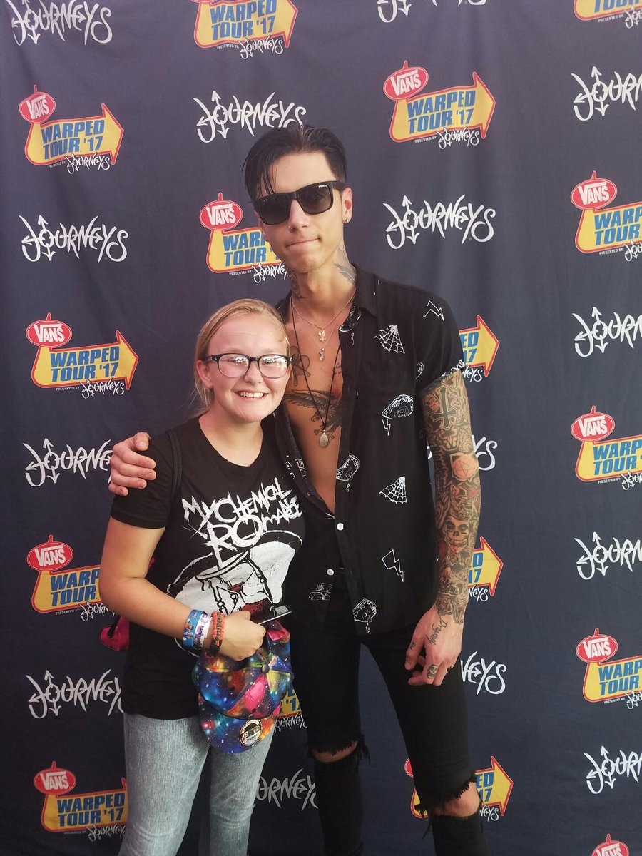 josingXD's tweet photo. @andyblack It was great meeting you today! You preformed very well! https://t.co/OK1VdZmsd0