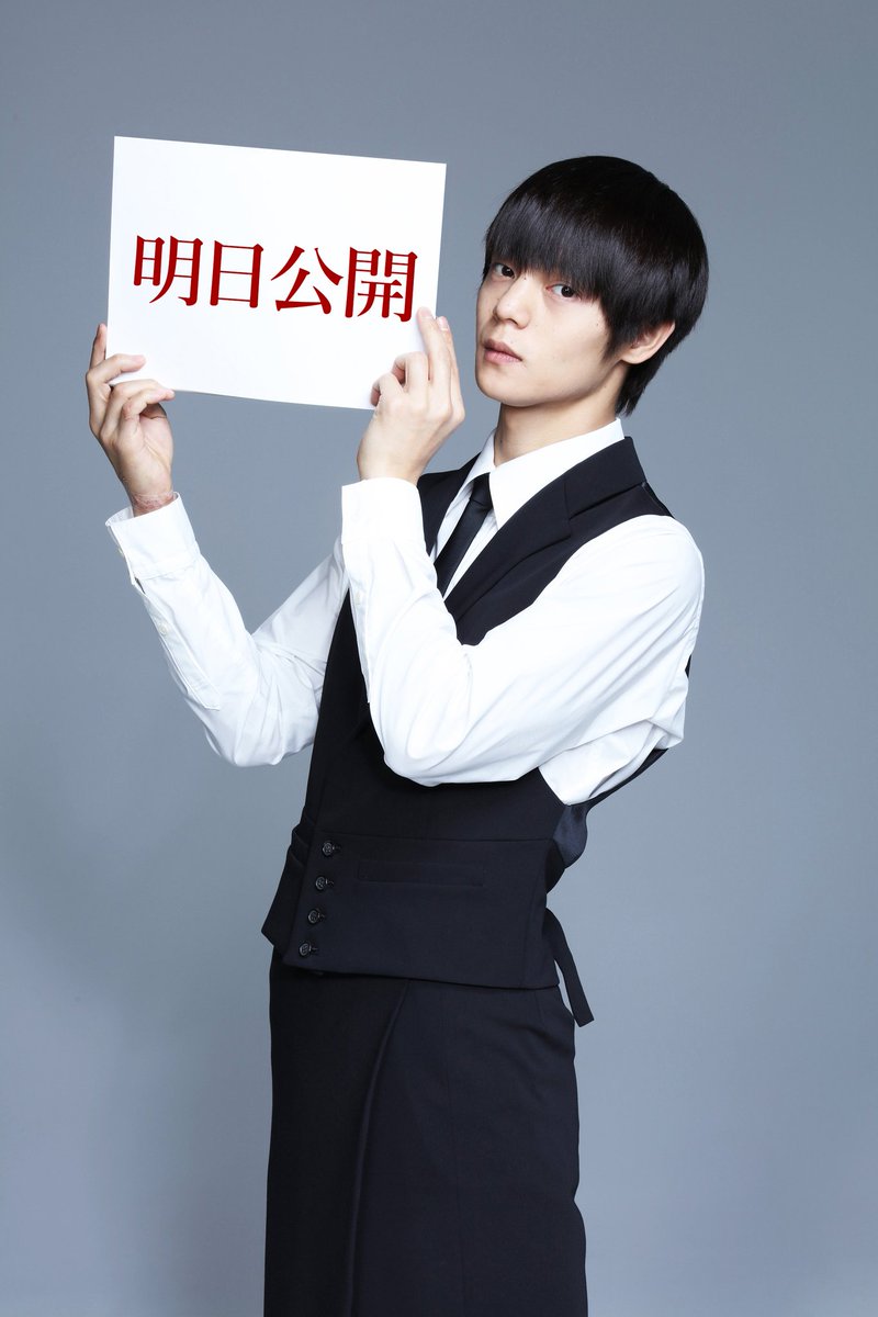 ◤◢ ◤◢ 마침내 내일 공개 ◤◢ ◤◢ 영화『도쿄구울』캐스트가 카운트다운! 마지막은 쿠보타 마사타카 씨가 연기하는 주인공 카네키가 카페...