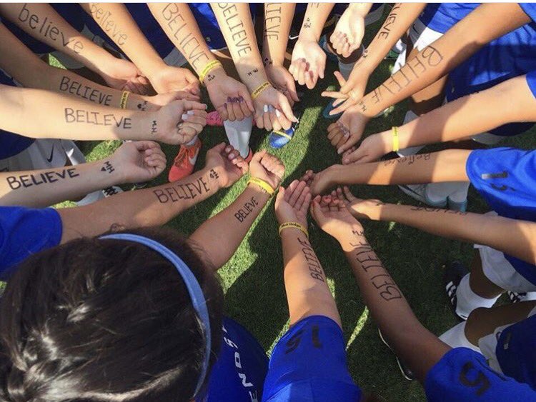 delanieschae_'s tweet image. Most amazing experience at Nationals 💛⚽️ #LGOD